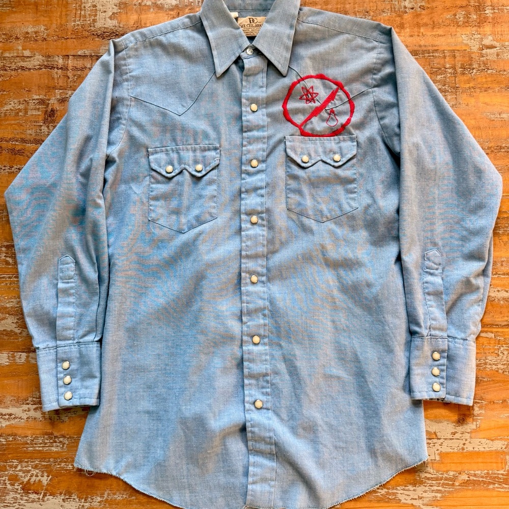 Vintage 70s Dee Cee brand western chambray shirt w/ custom embroidery